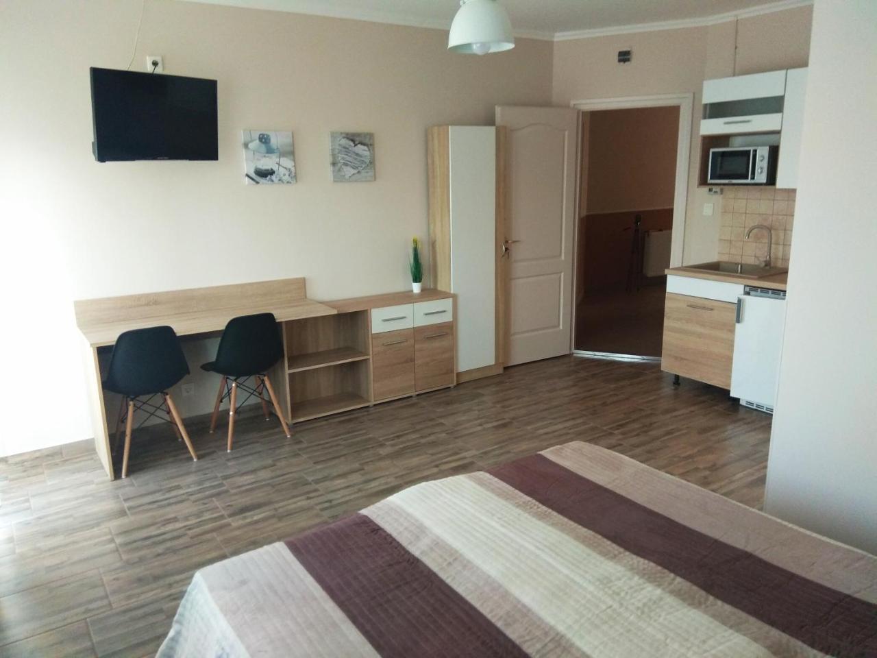 Alom Apartman Hajduszoboszlo Bagian luar foto