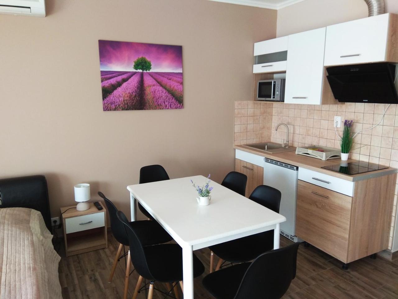 Alom Apartman Hajduszoboszlo Bagian luar foto