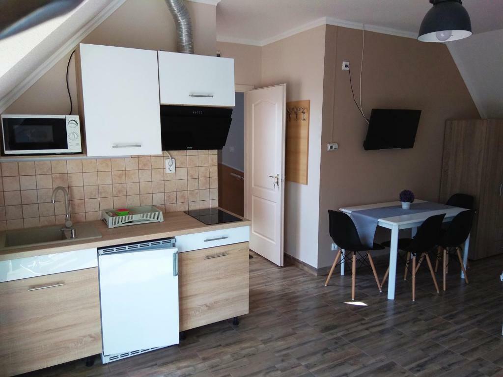 Alom Apartman Hajduszoboszlo Bagian luar foto